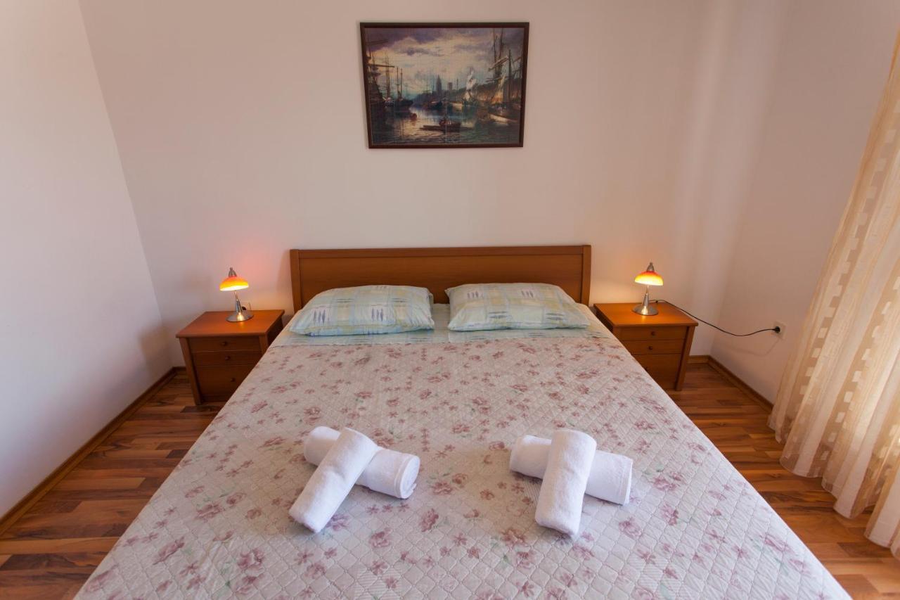 Apartman Budimir1 Крес Екстериор снимка
