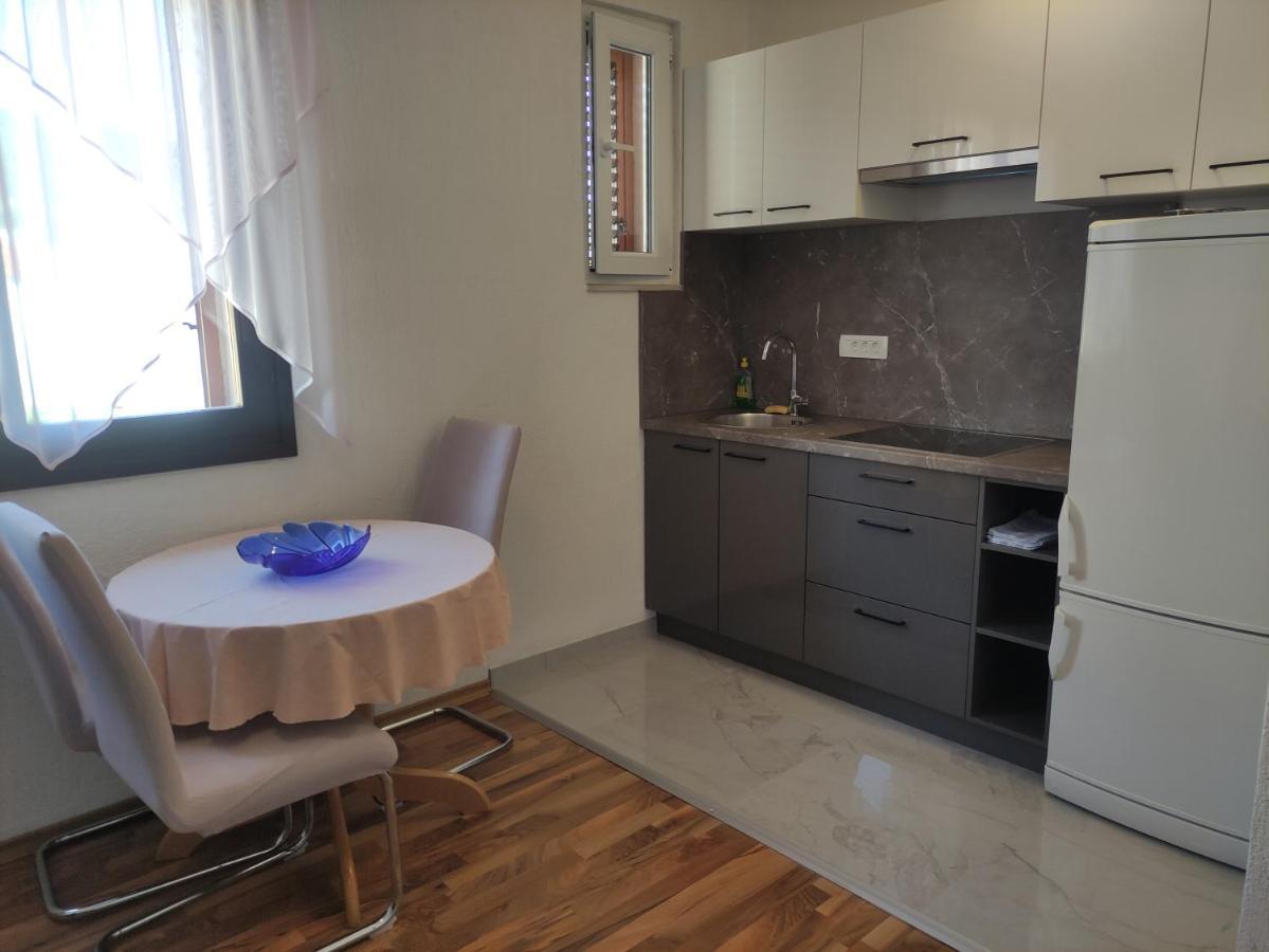 Apartman Budimir1 Крес Екстериор снимка